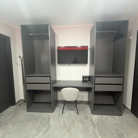 Dimora Deluxe Πανσιόν San Severo